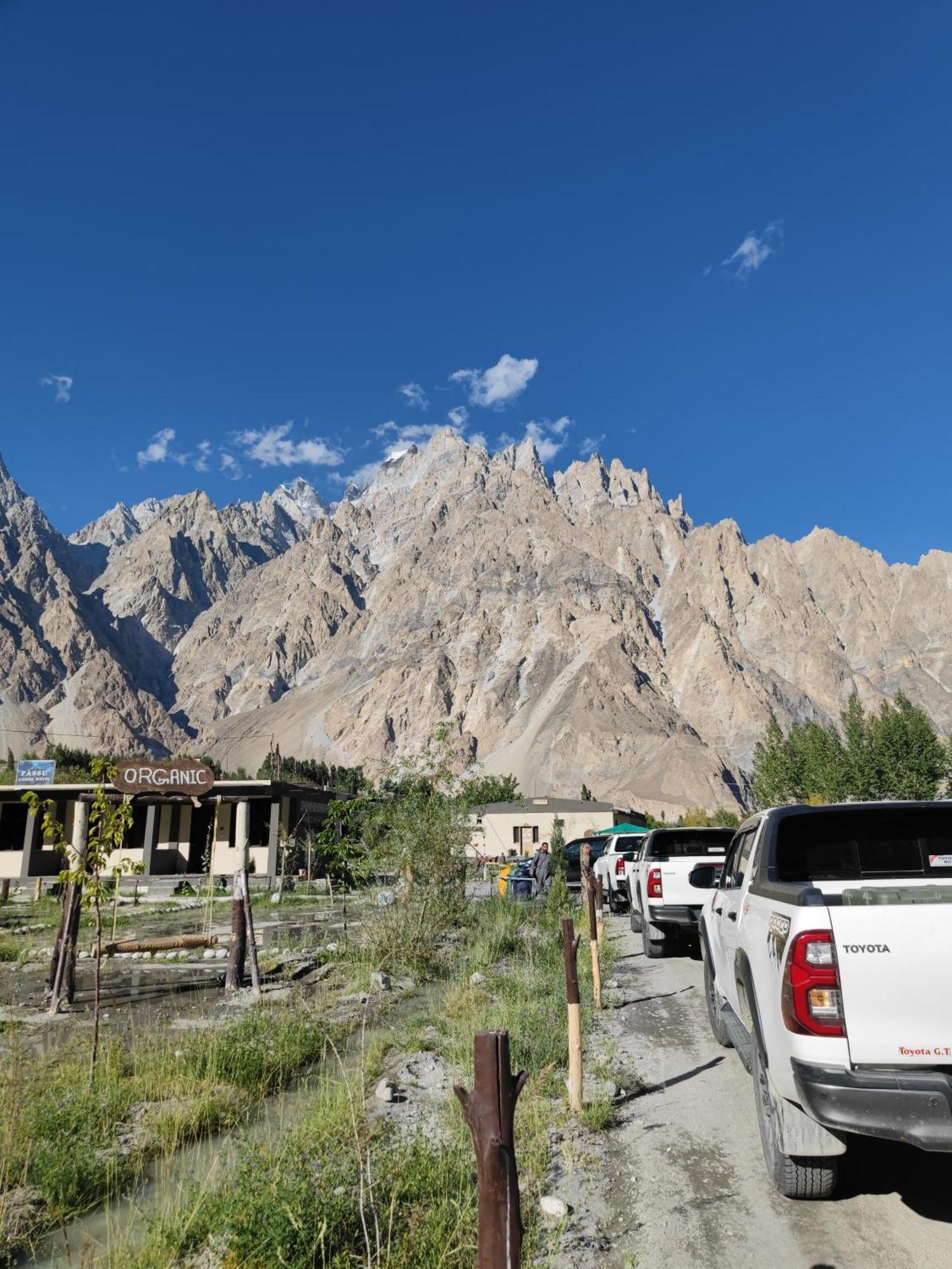 Passu Cones Hotel Pasu エクステリア 写真