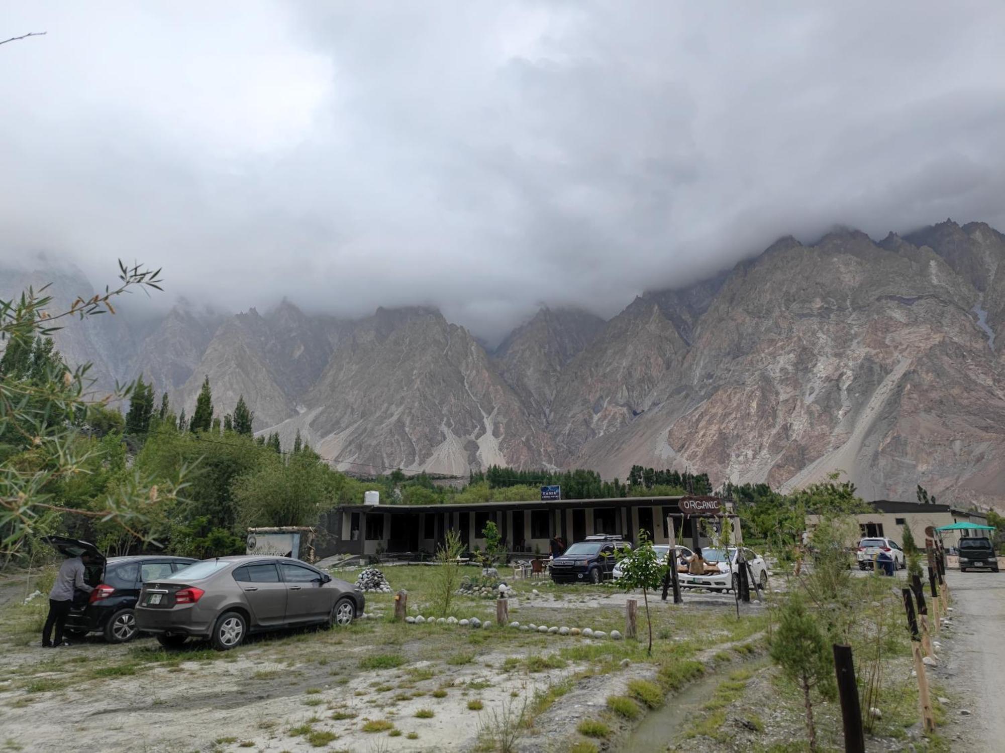Passu Cones Hotel Pasu エクステリア 写真